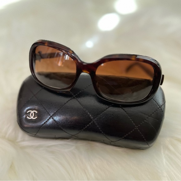 CHANNEL CC LOGO RECTANGULAR BOW SUNGLASSES - Picture 7 of 7